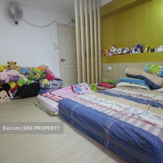 Pasir Ris Street 71 thumbnail photo